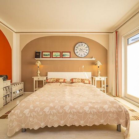 Studio 2 Im Eg Haus Stranddistel, Geschmackvoll Eingerichtete Ferienwohnung Fur 2 Personen In Цингст Екстер'єр фото